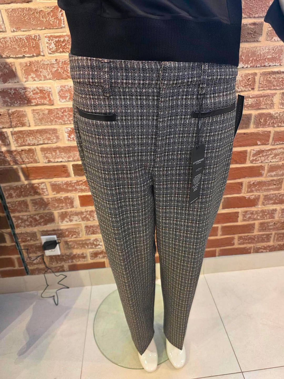 Pantalon de tailleur à carreaux et détails en cuir - Taille mi-haute à jambe droite
