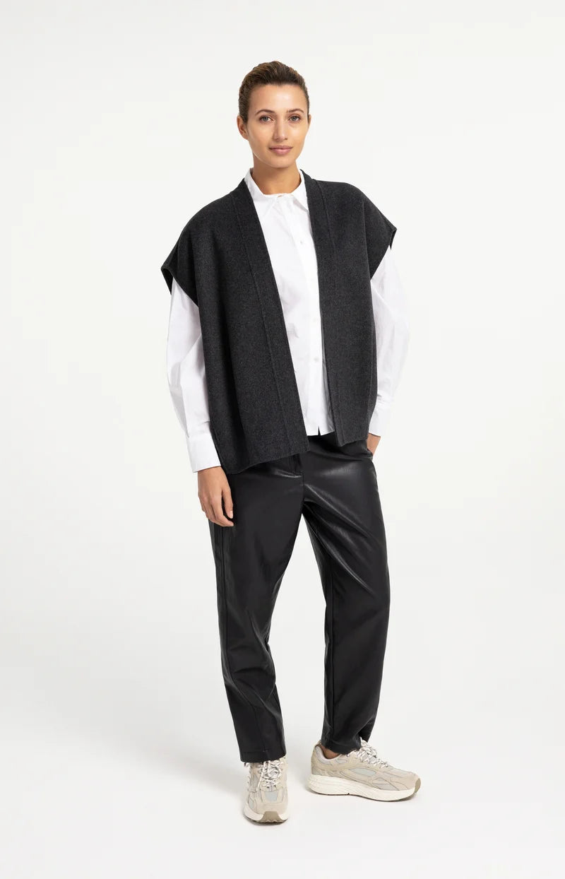 Pantalon en simili cuir avec détails de coutures - Taille mi-haute
