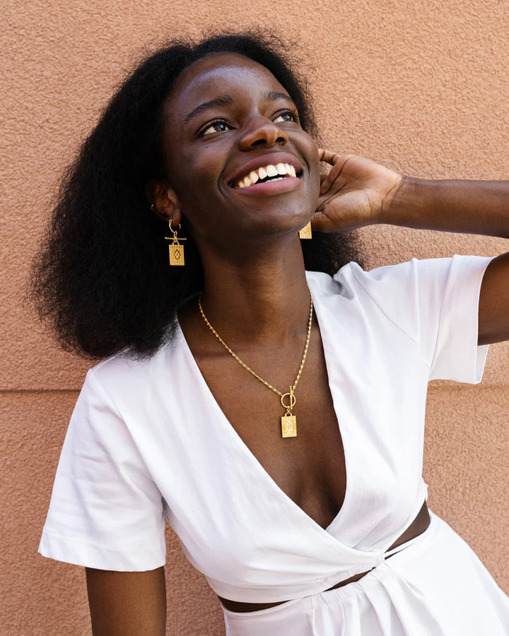 Boucles d'oreilles anneaux à pendentifs rectangulaires dorées Navi - Fini or 24K