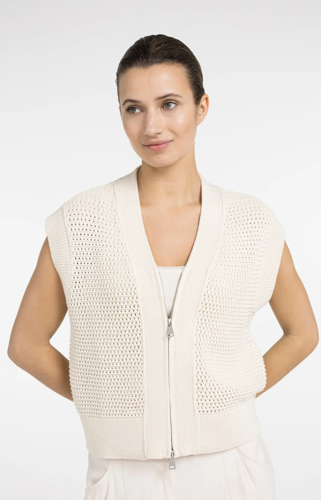 Cardigan sans manches en maille filet texturée - Avec fermeture éclair et col en V