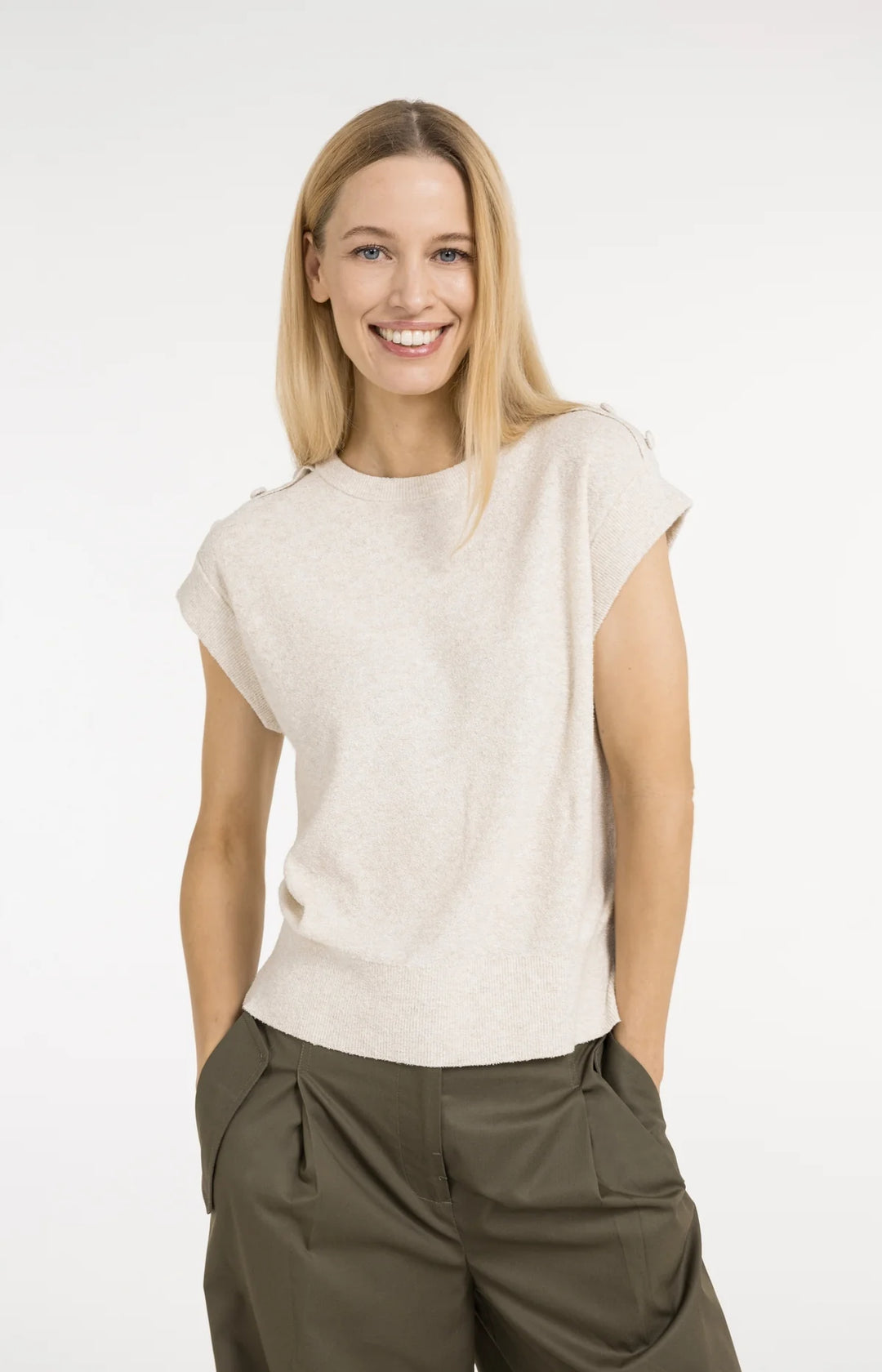 Gilet en tricot de coton mélangé - Avec boutons aux épaules