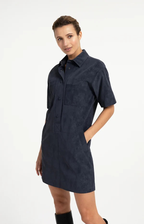 Robe chemise en suédine à manches courtes - Décontractée au toucher velouté
