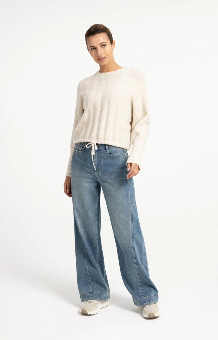 Pull en maille côtelée à emmanchures chauve-souris et cordon - Au style moderne