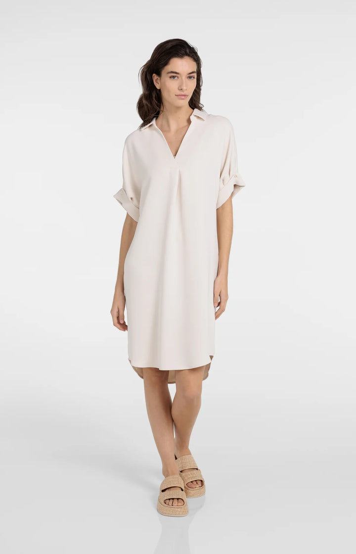 Robe longue fluide à encolure en V - Manches courtes